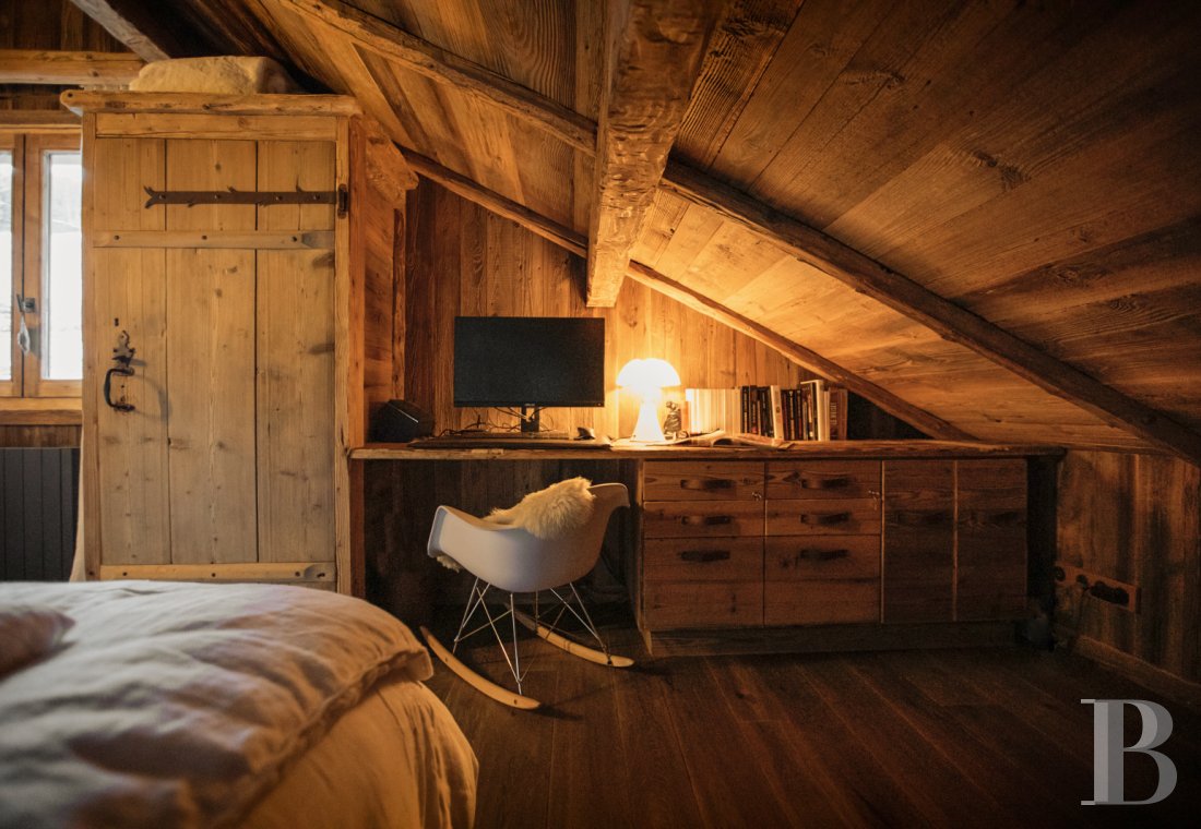 À Cordon, en Haute-Savoie, un chalet raffiné ouvert sur la chaîne du Mont-Blanc - photo  n°24